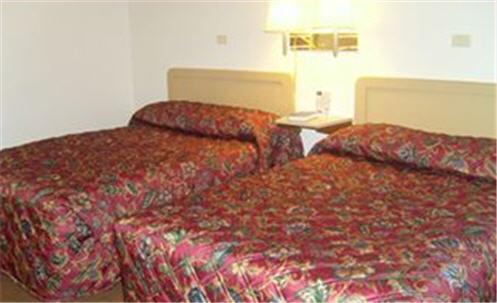 Vista Heights Inn Henrietta Room photo